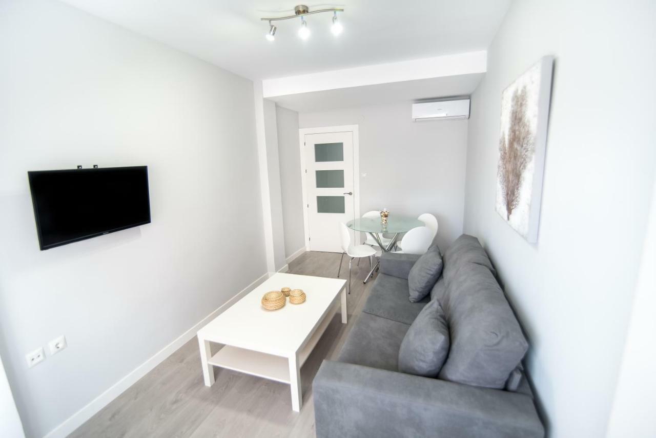 Emperatriz Deluxe Apartment Granada Bagian luar foto