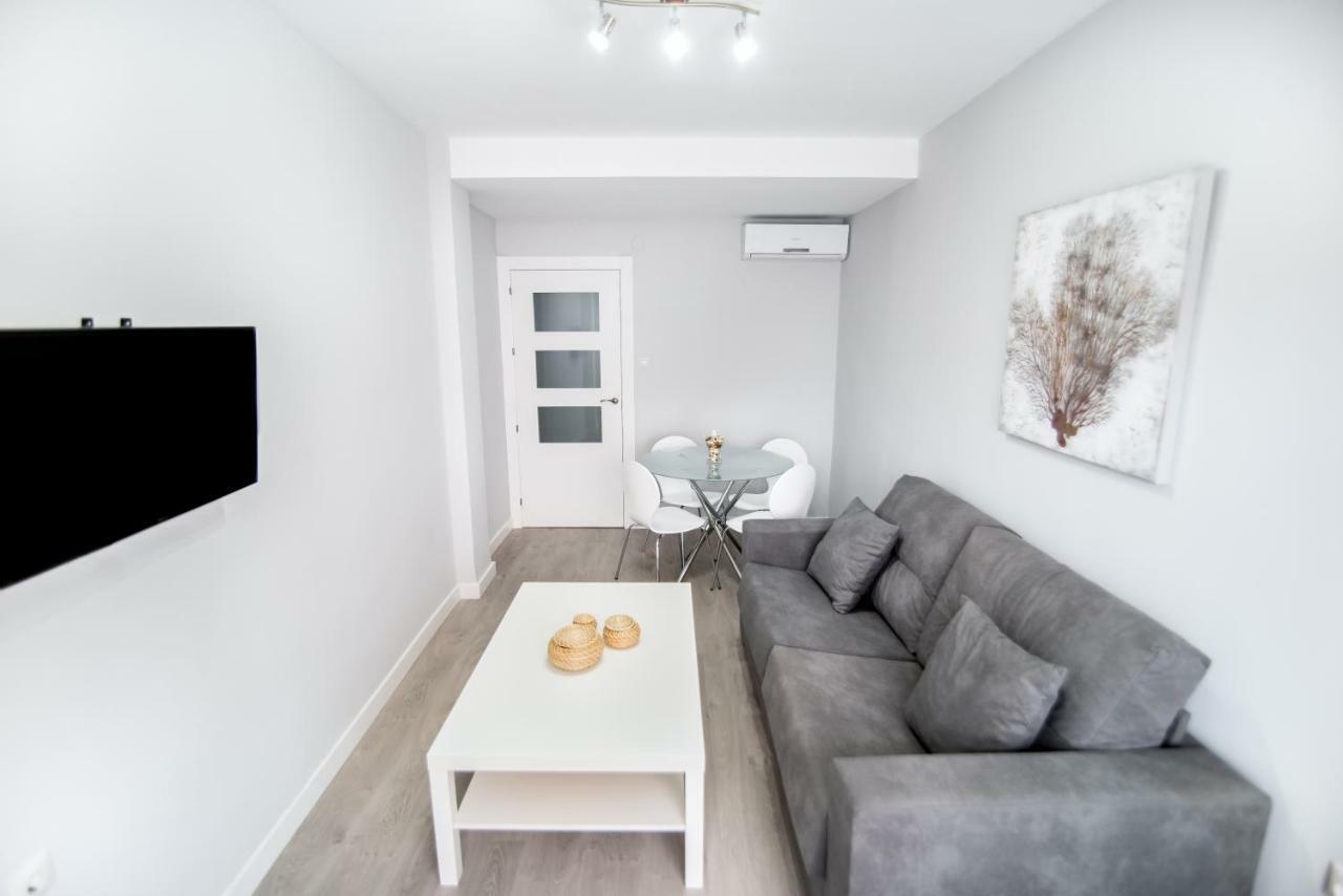 Emperatriz Deluxe Apartment Granada Bagian luar foto
