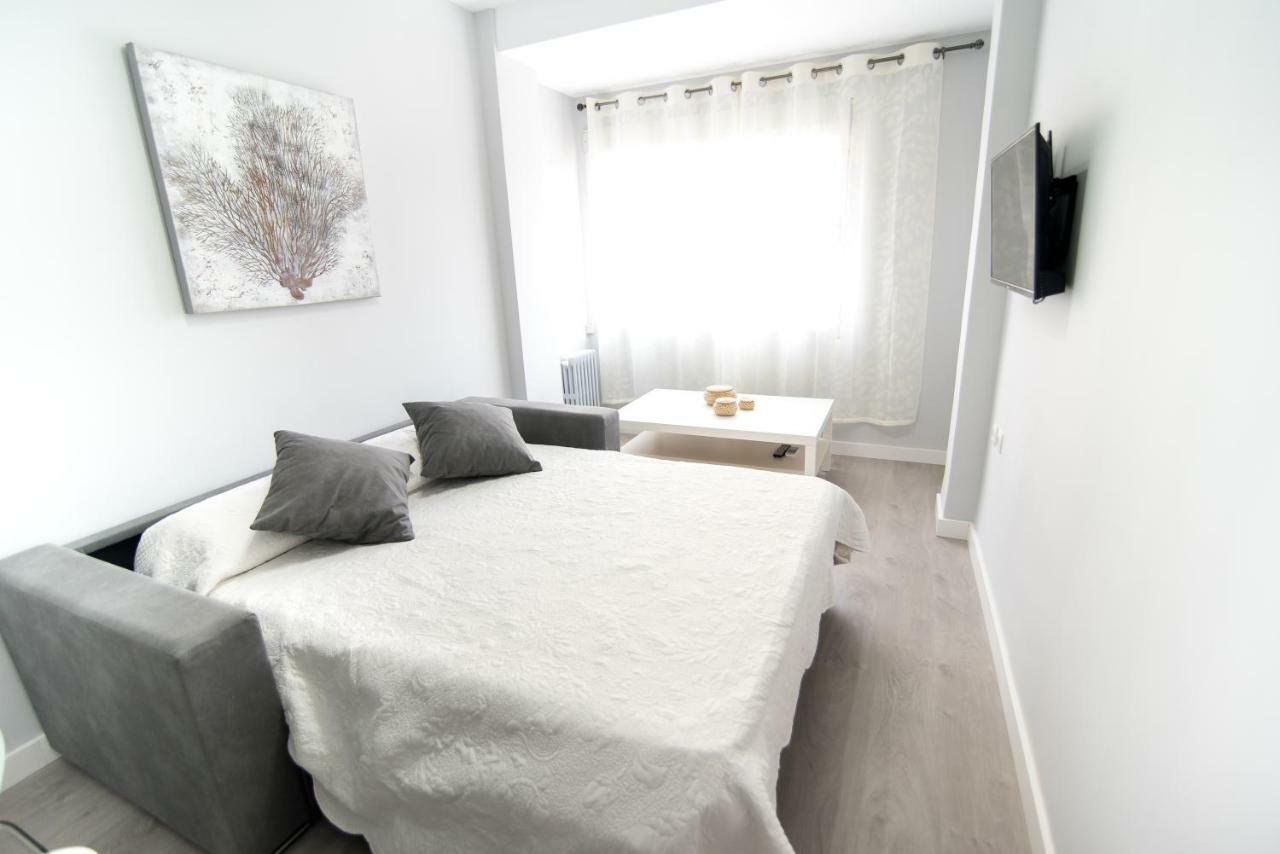 Emperatriz Deluxe Apartment Granada Bagian luar foto